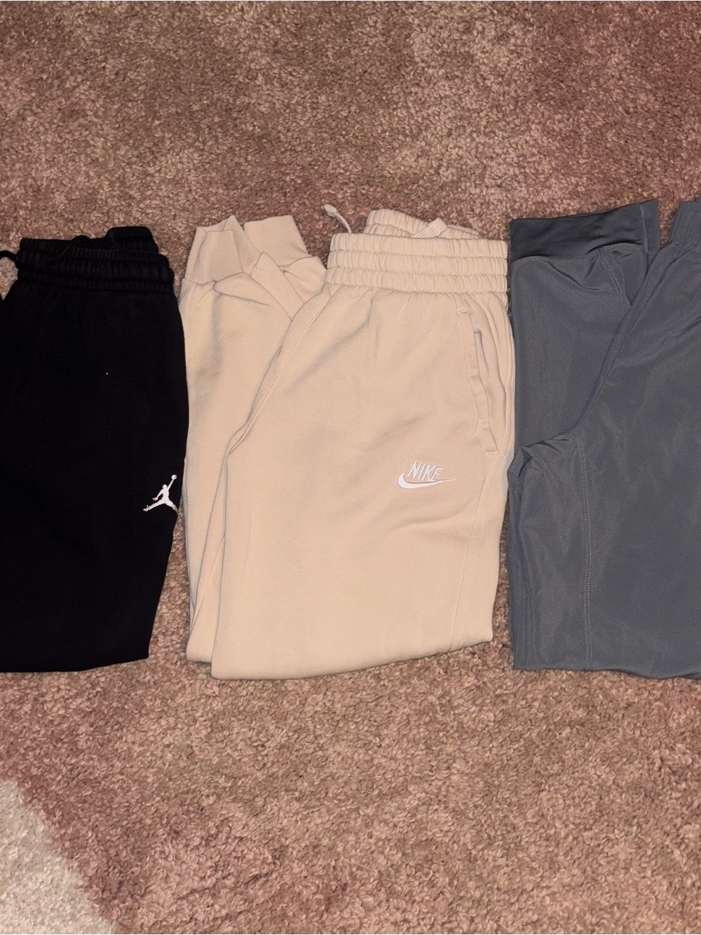 Nike/jordan Kids Cream Joggers with White Logo 3 pairs Medium